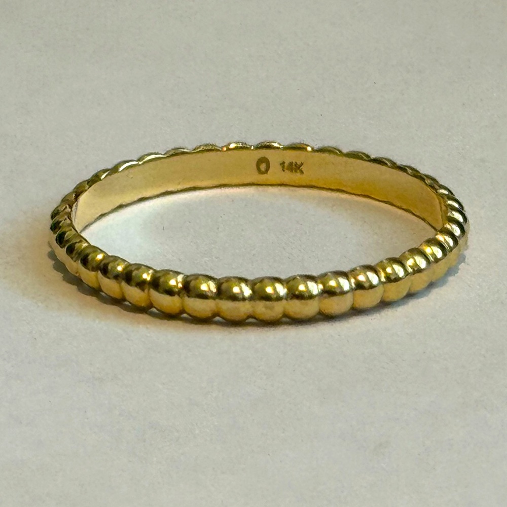Autate 14k gold Mini Circle Ring size 7